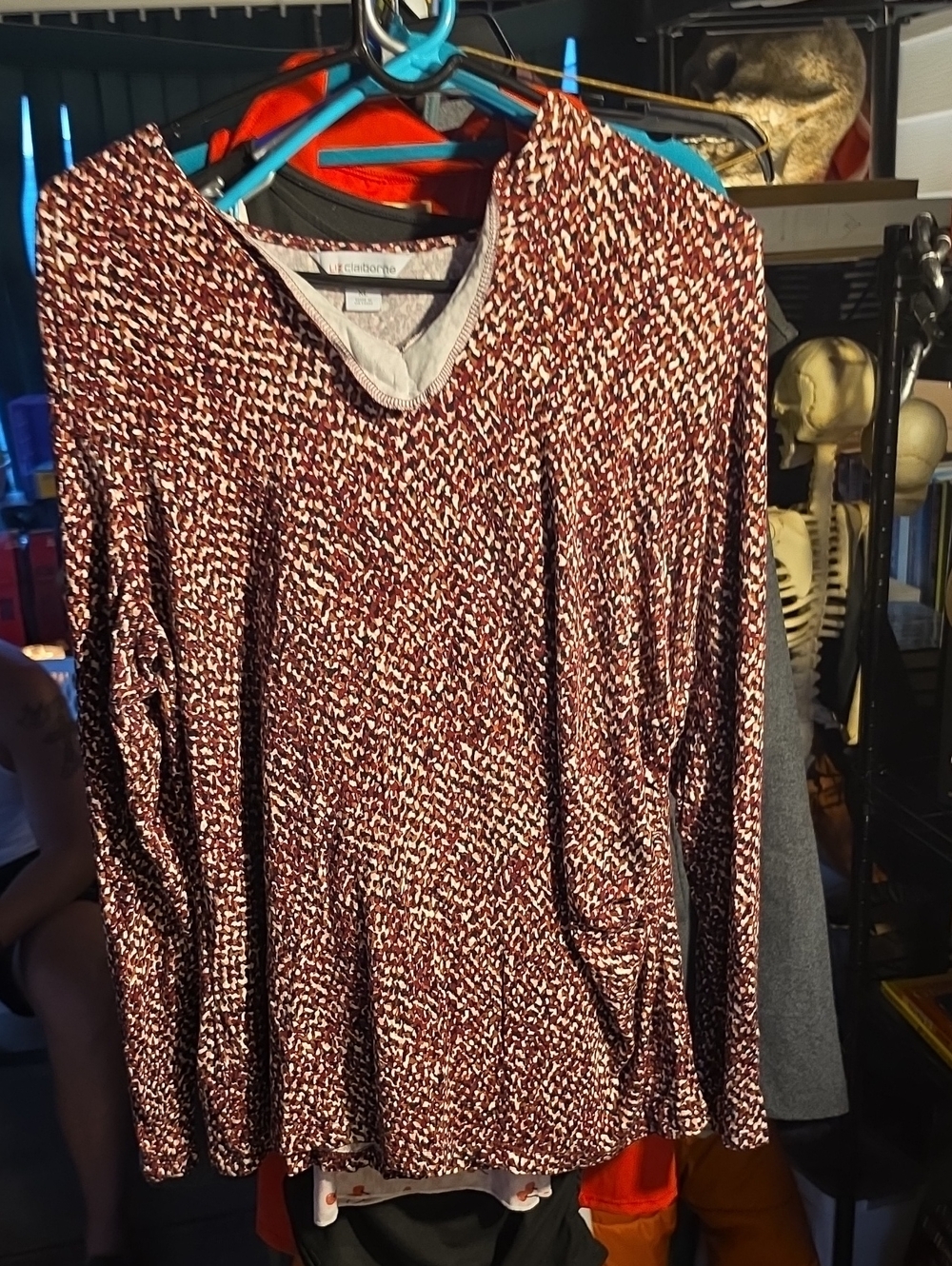 Liz Clairborne Women’s Burgundy Patterned Long-Sleeve Top